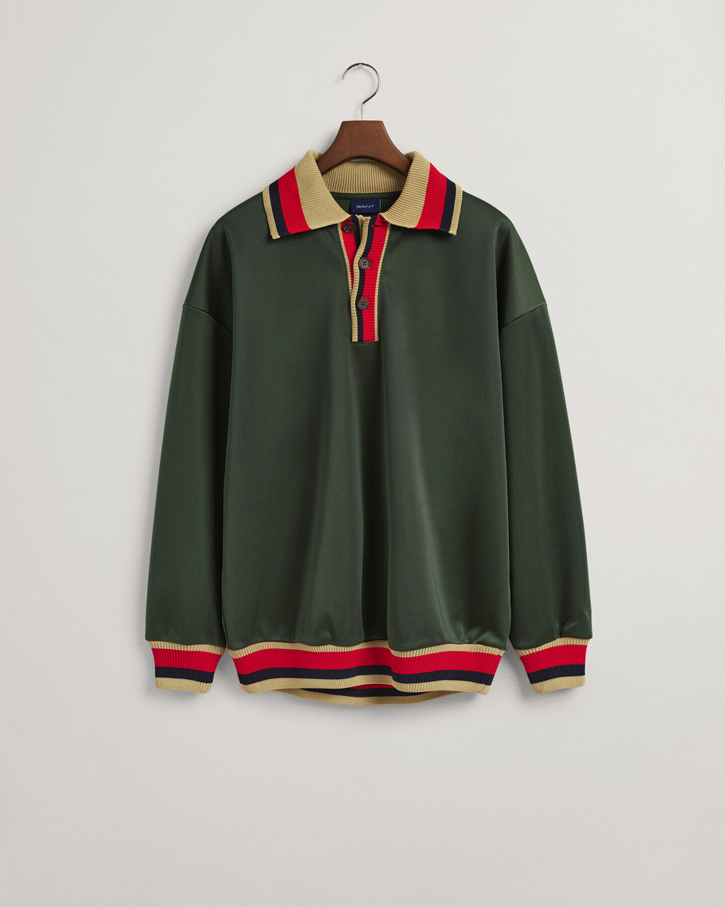 Rugger-collegepaita neulotulla kauluksella