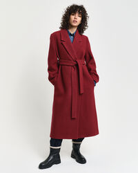 Kohopintainen kietaisutakki