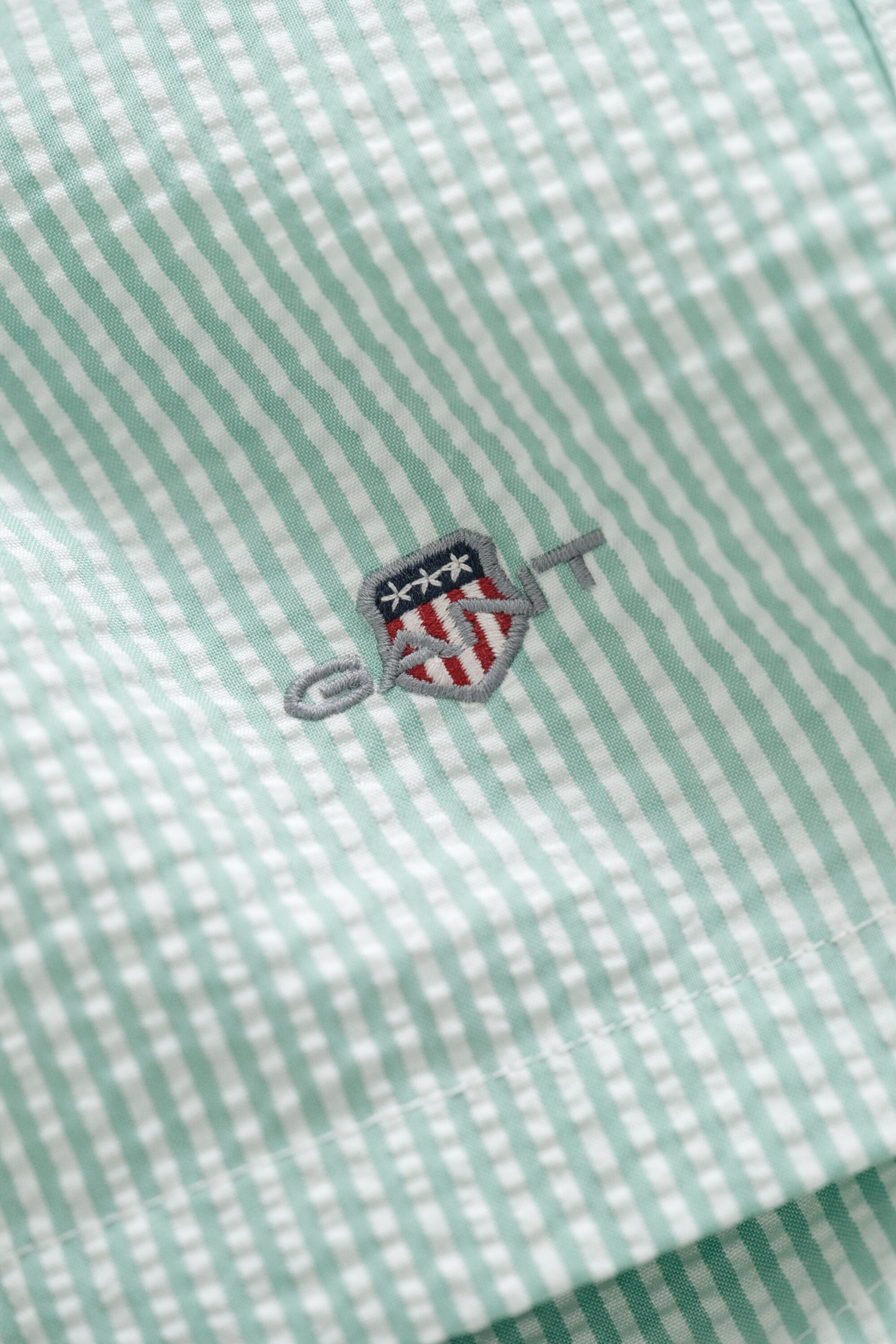 Raidalliset seersucker-uimashortsit