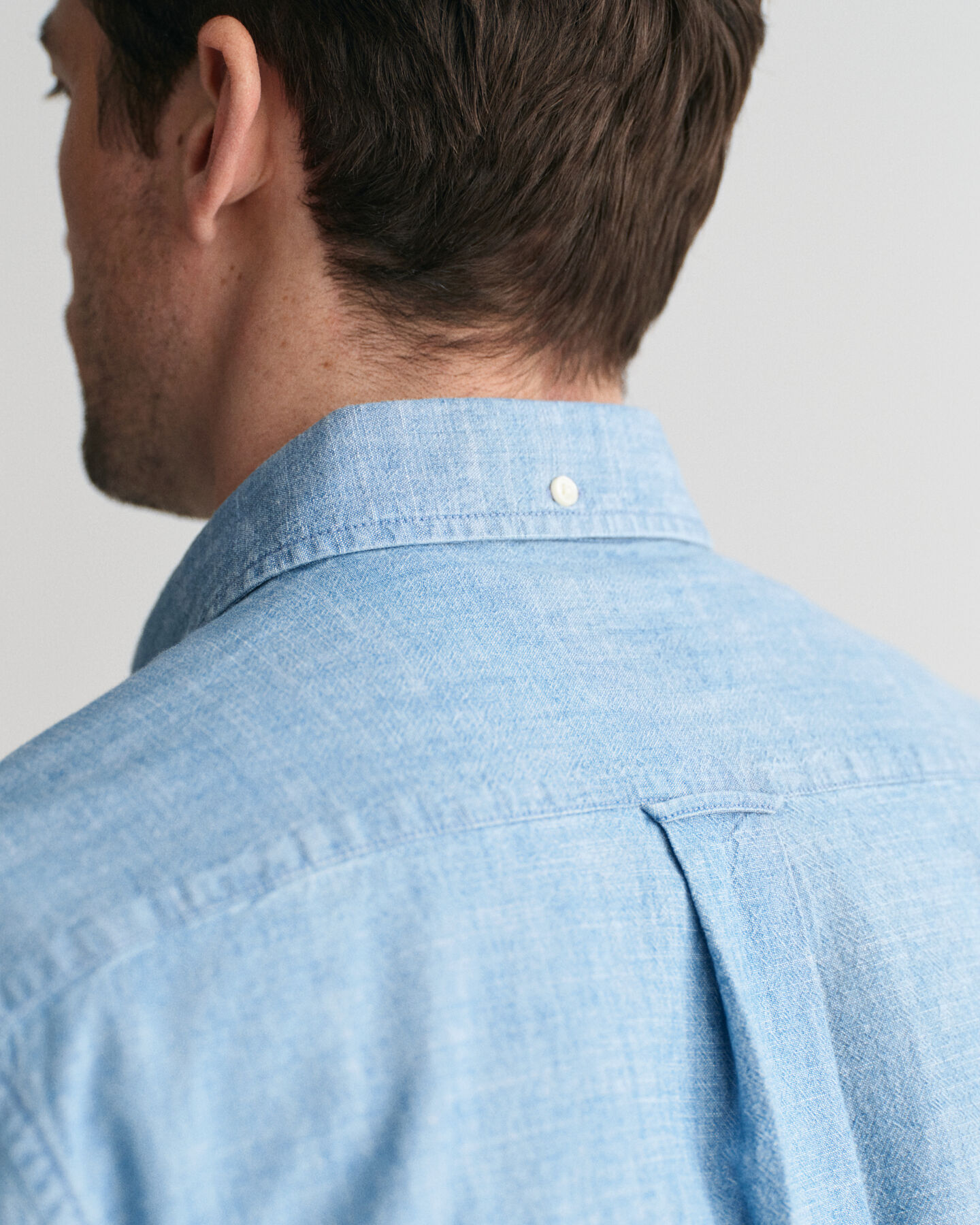 Regular fit ‑mitoitettu indigonsininen chambray-paita
