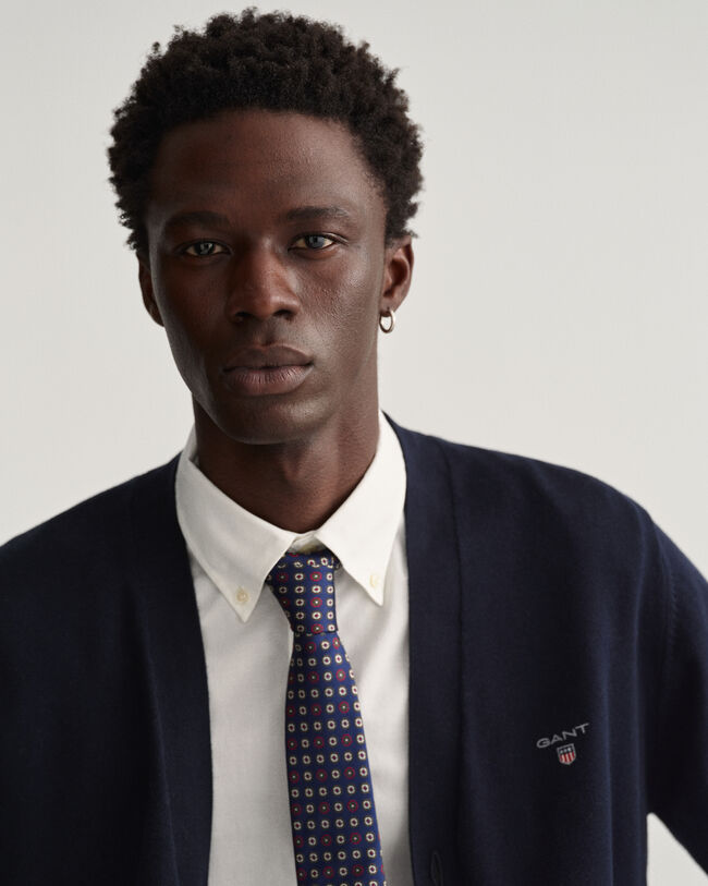 Classic-puuvillaneuletakki v-p&auml;&auml;ntiell&auml;