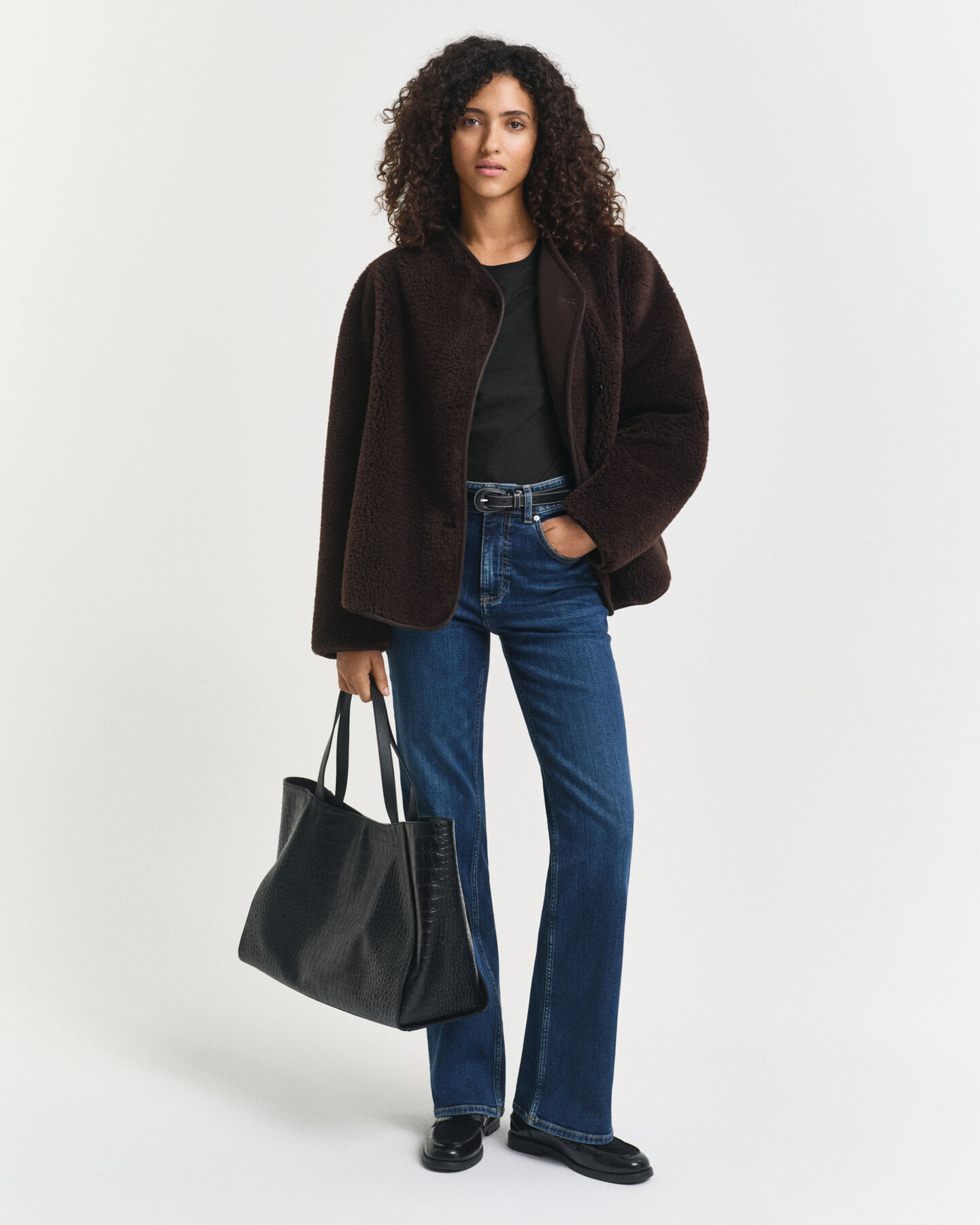 Pitkähihainen Shield-t‑paita