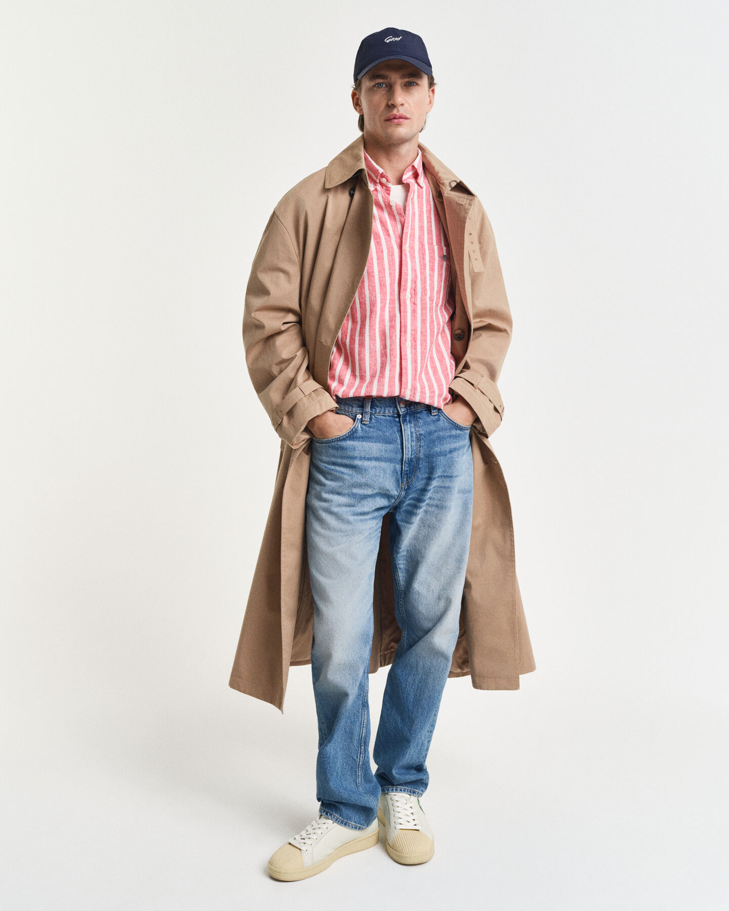 Regular&nbsp;fit ‑mitoitettu raitapaita puuvillapellavaa