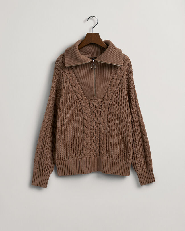 Puolivetoketjullinen palmikkoneule