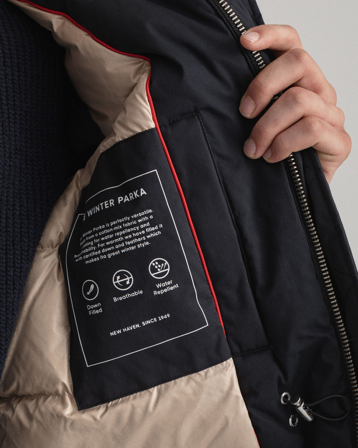 Parkatakki talvik&auml;ytt&ouml;&ouml;n