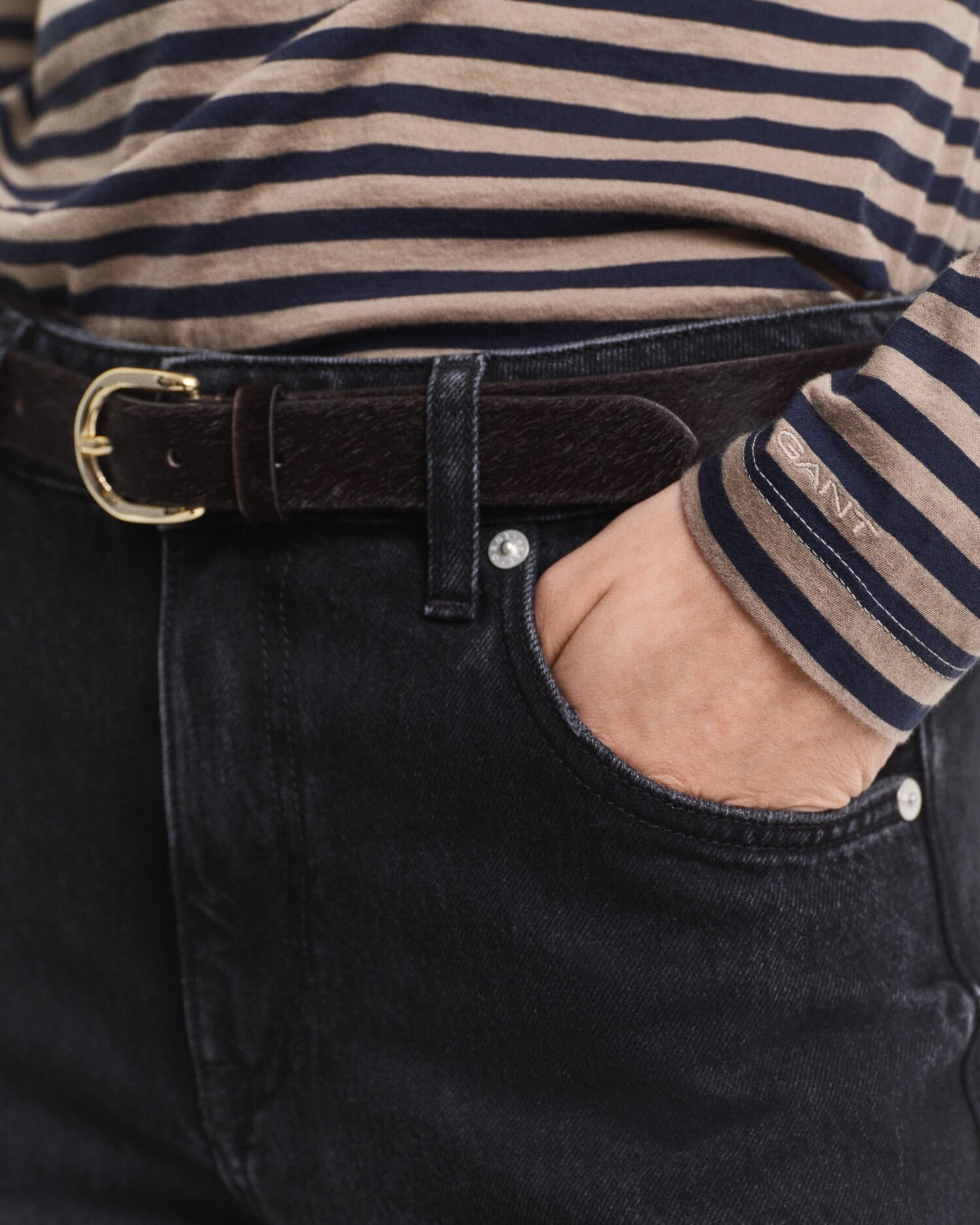 Kevyt raidallinen puuvillapoolo