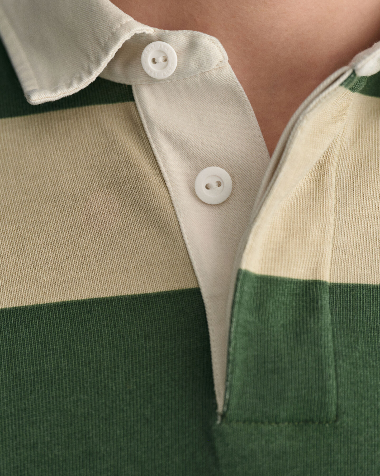 Leve&auml;raitainen Heavy Rugger ‑paita