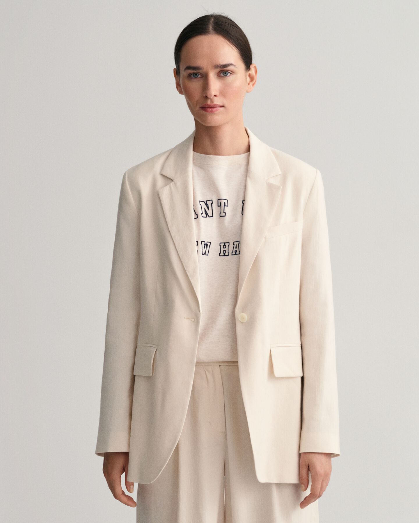 Regular fit ‑mitoitettu joustava pellavableiseri