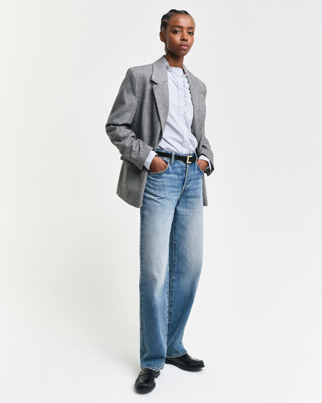 Regular fit ‑mitoitettu raidallinen röyhelöpaita