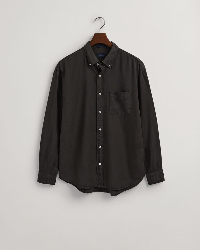 Relaxed fit ‑mitoitettu, valmiina v&auml;rj&auml;tty lyosellipaita