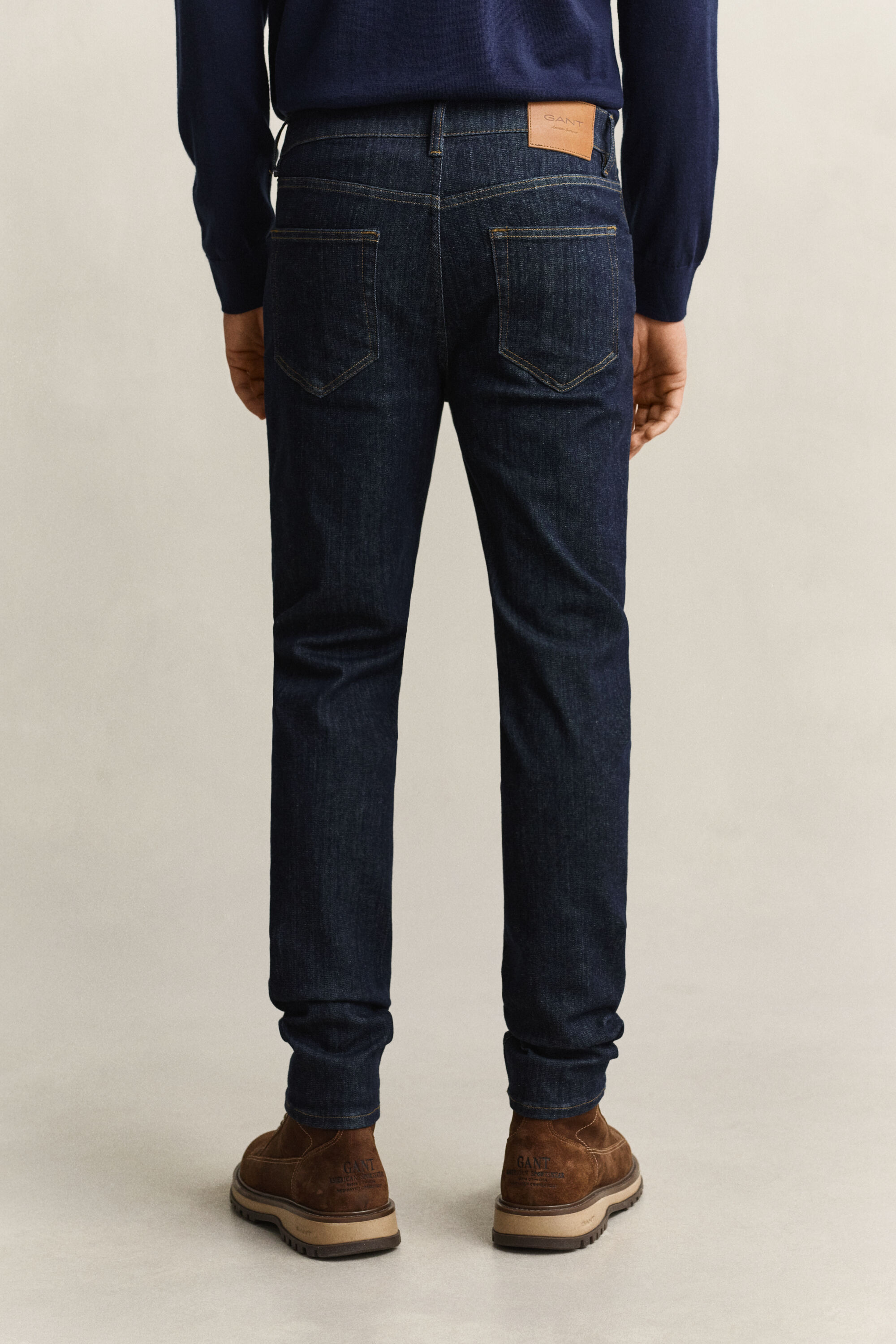 Extra slim fit ‑mitoitetut Active Recover -farkut