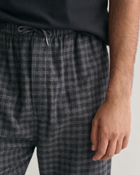 Flanelliset pyjamahousut