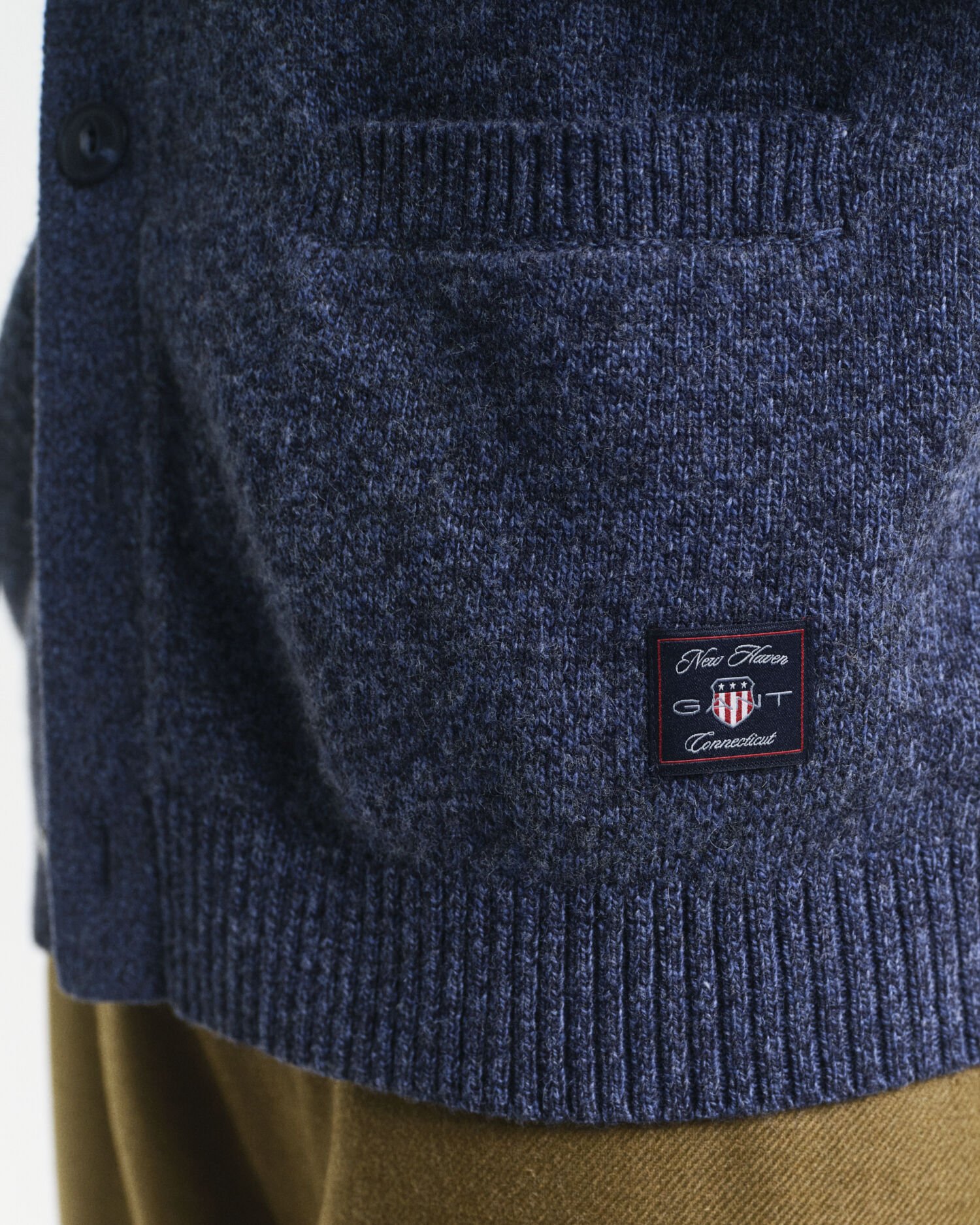 Villasekoitteinen mouliné-neuletakki