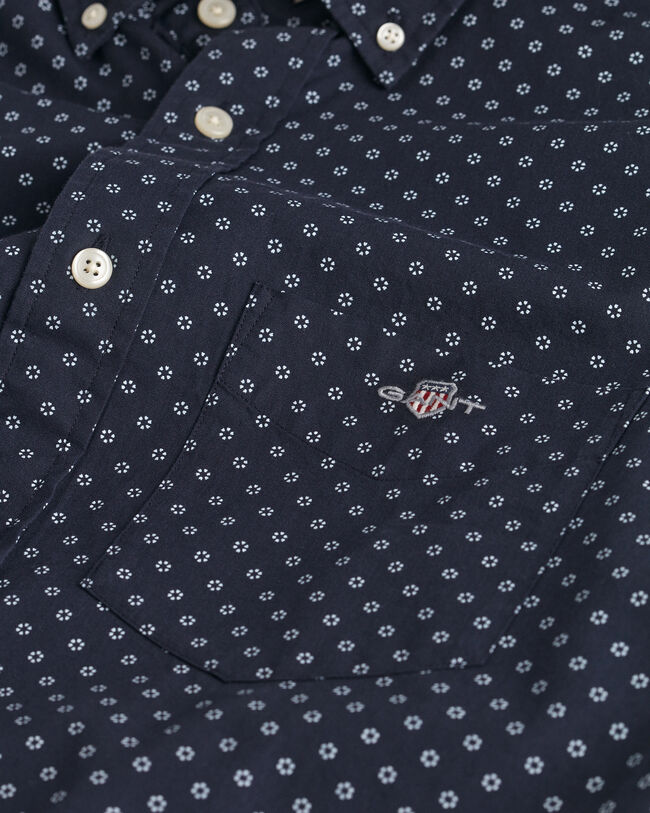 Regular fit ‑mitoitettu pikkukuvioinen paita