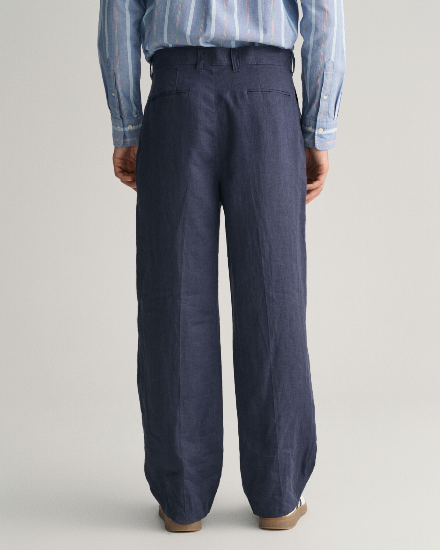 Pellavaiset puvunhousut