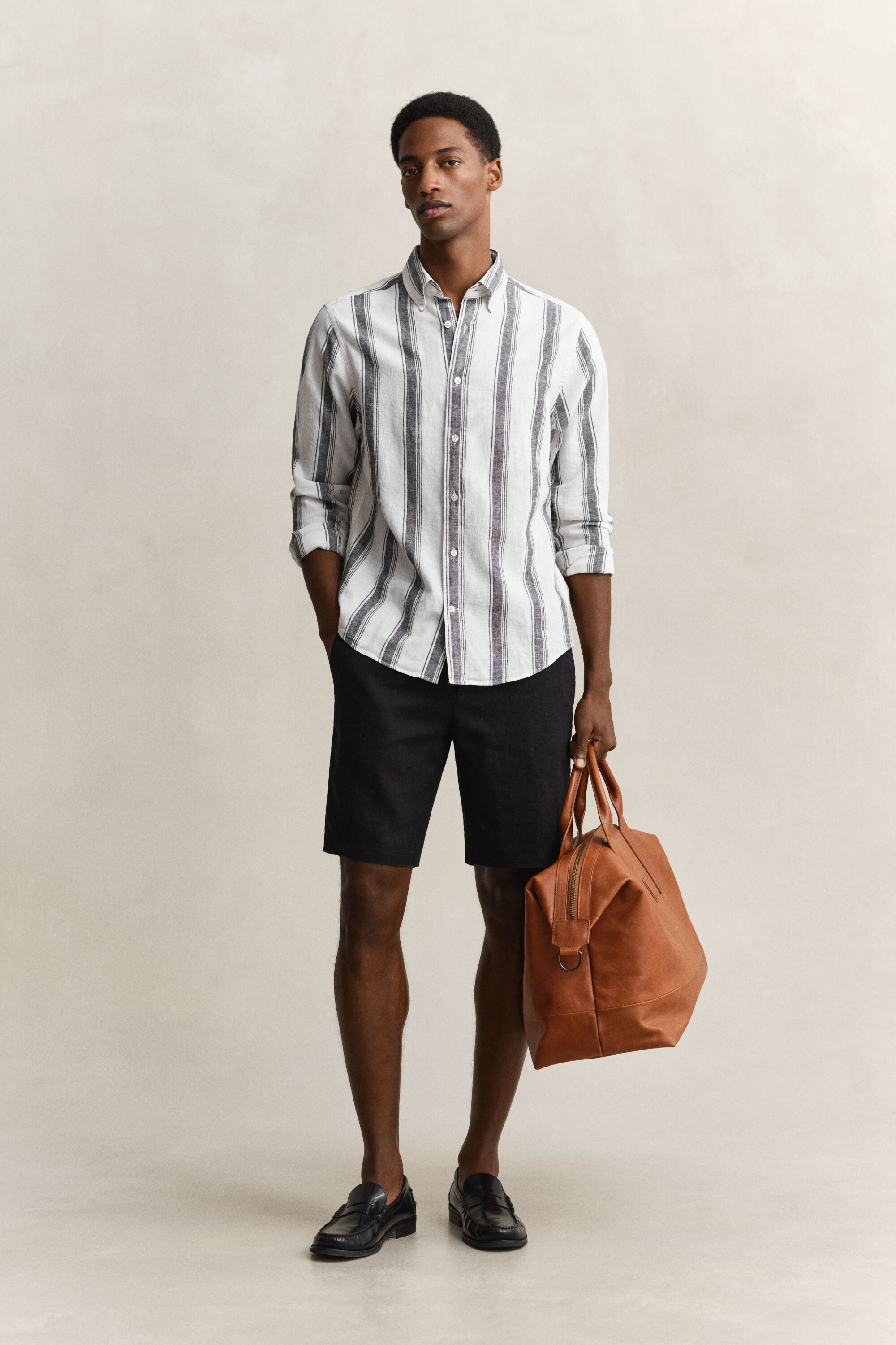 Raidallinen pellavasekoitepaita