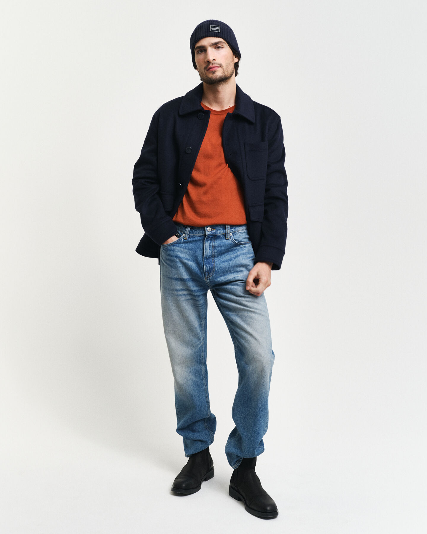 Ohut merinovillaneule, py&ouml;re&auml; p&auml;&auml;ntie