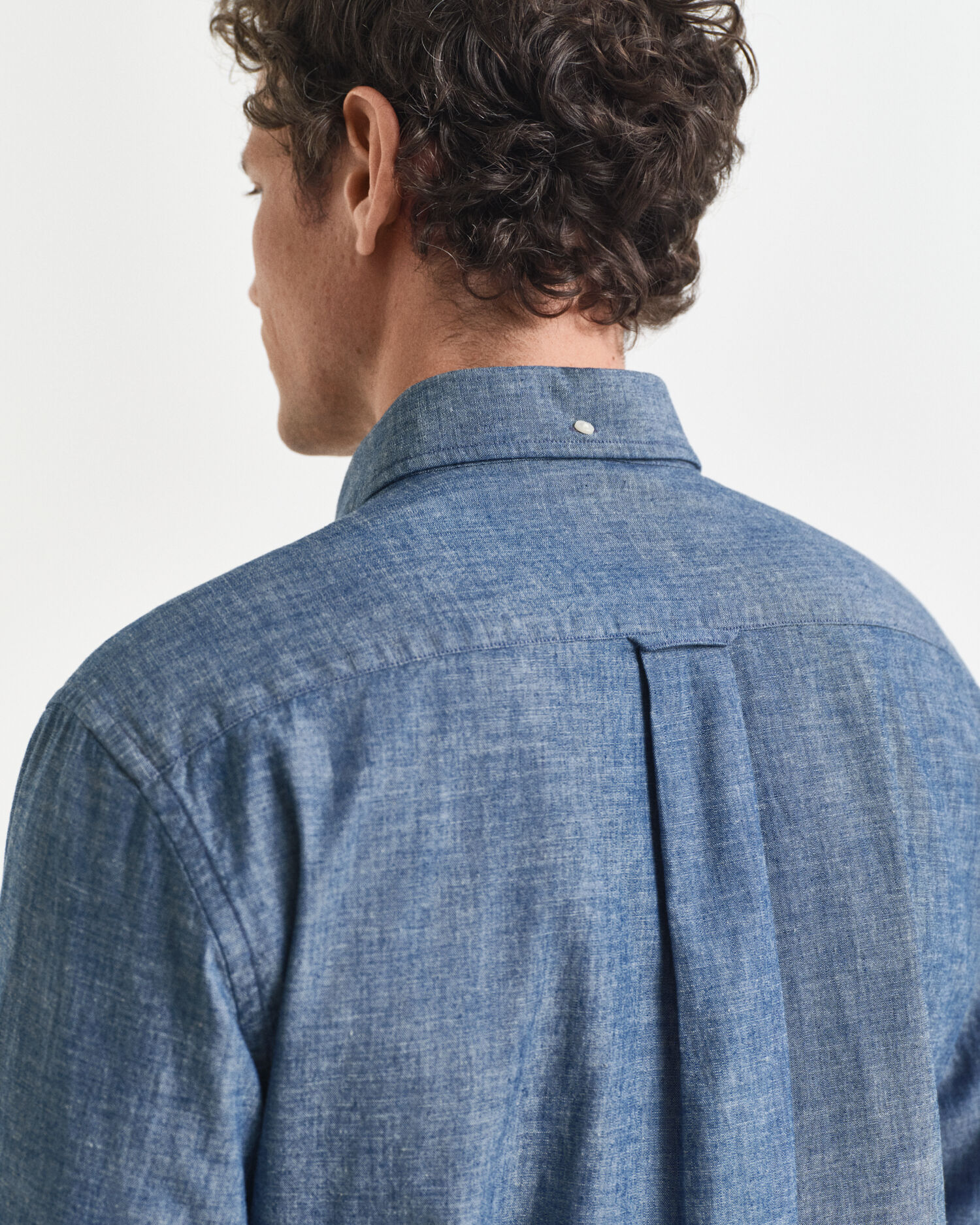 Regular fit ‑mitoitettu indigonsininen chambray-paita