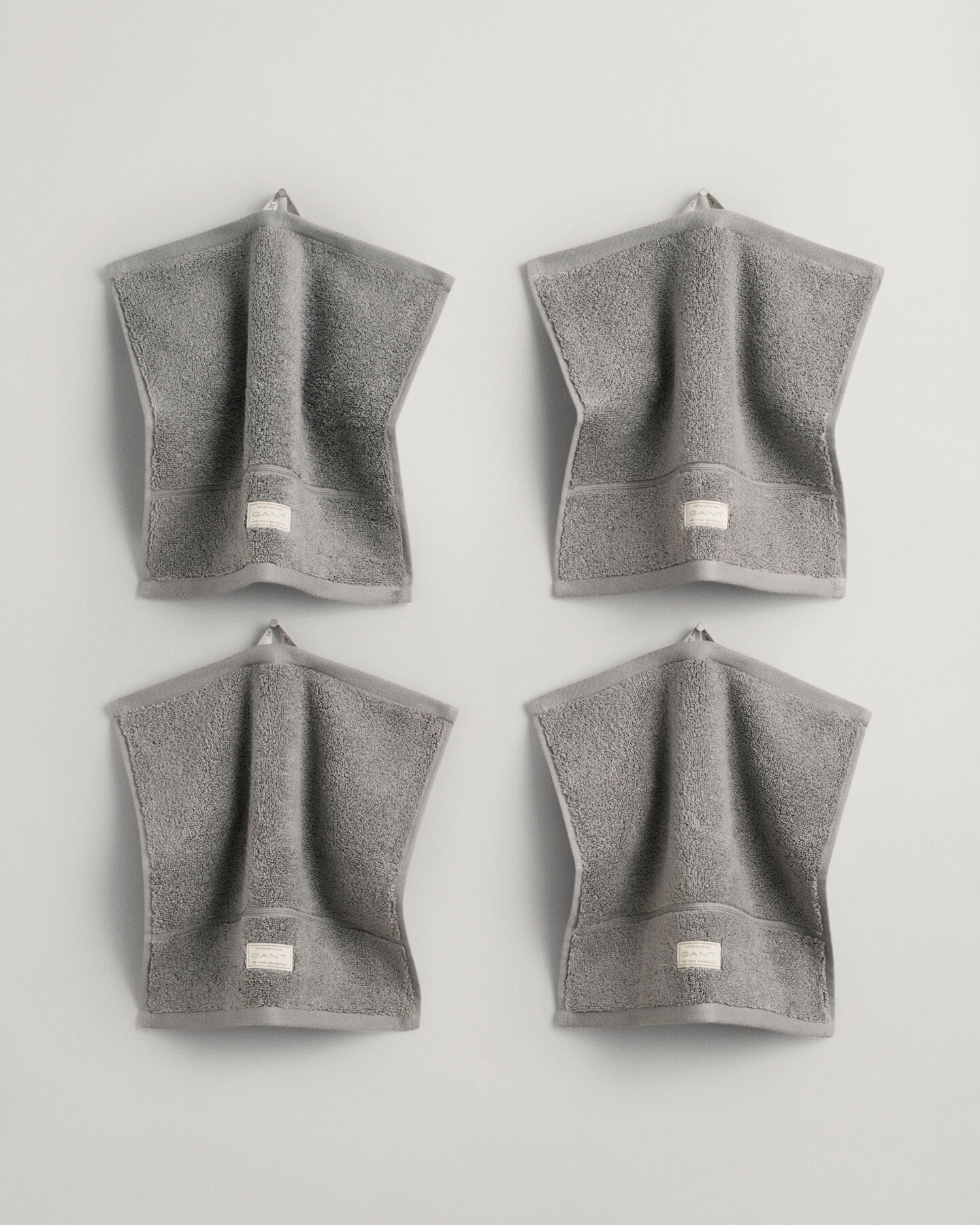 Premium-pyyhkeet (30&nbsp;cm x 30&nbsp;cm), 4&nbsp;kpl:n pakkaus