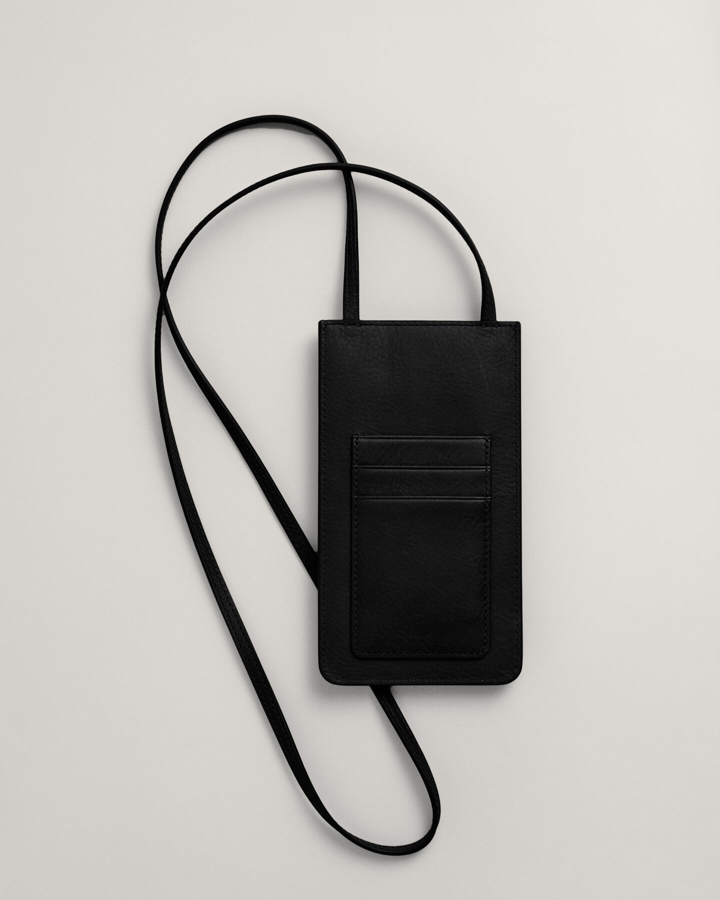 Nahkainen kaulapussi