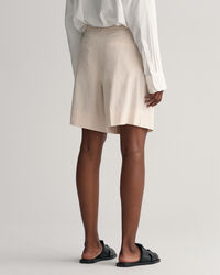 Joustavat pellavashortsit