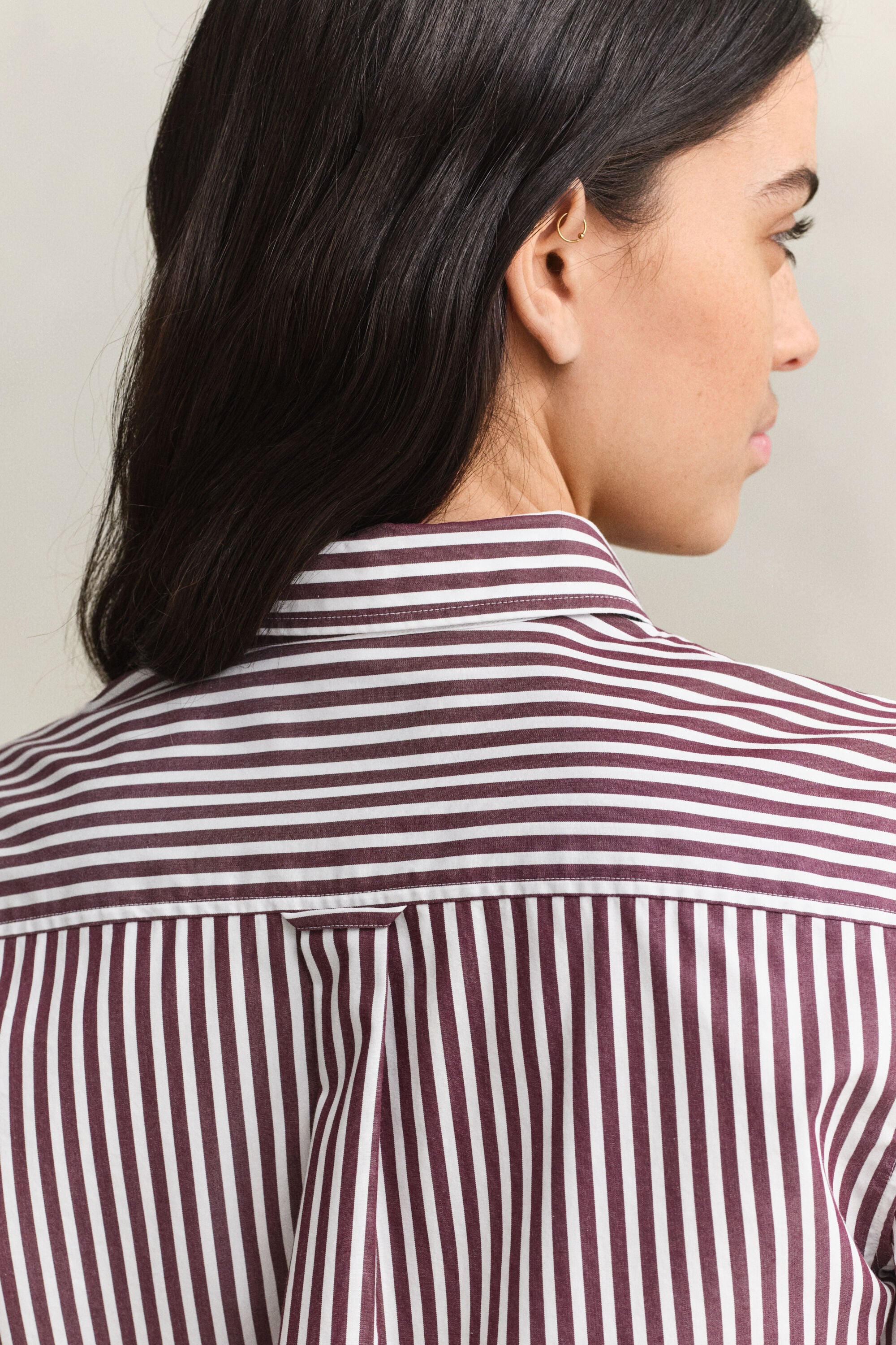 Regular fit ‑mitoitettu klassinen popliiniraitapaita