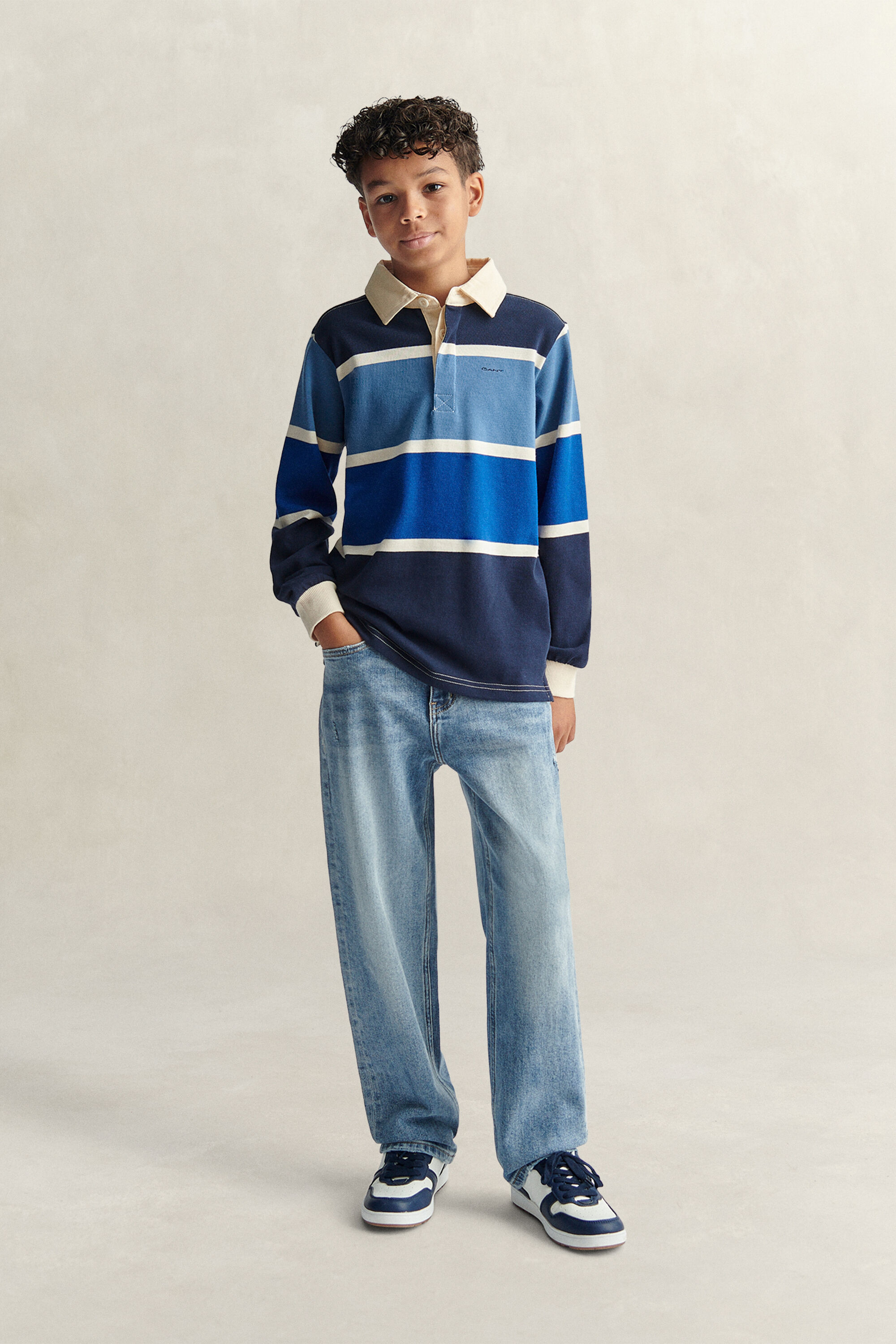 Teen Boys ‑malliston relaxed fit ‑mitoitetut farkut