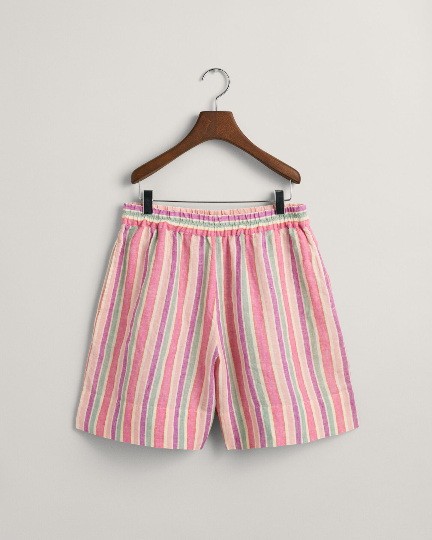 Raidalliset pull-on-pellavashortsit