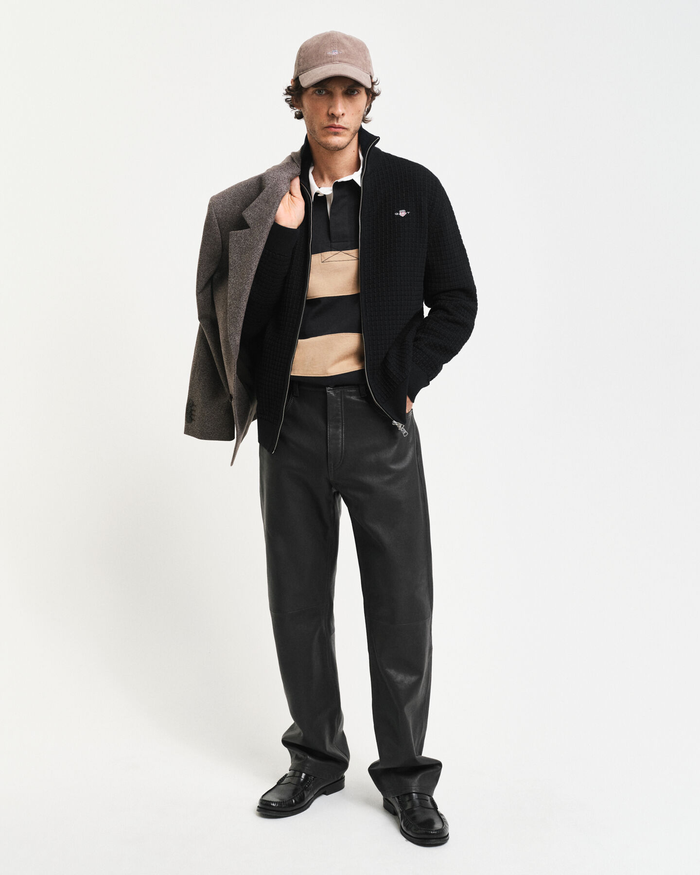 Kohopintainen vetoketjullinen puuvillaneuletakki