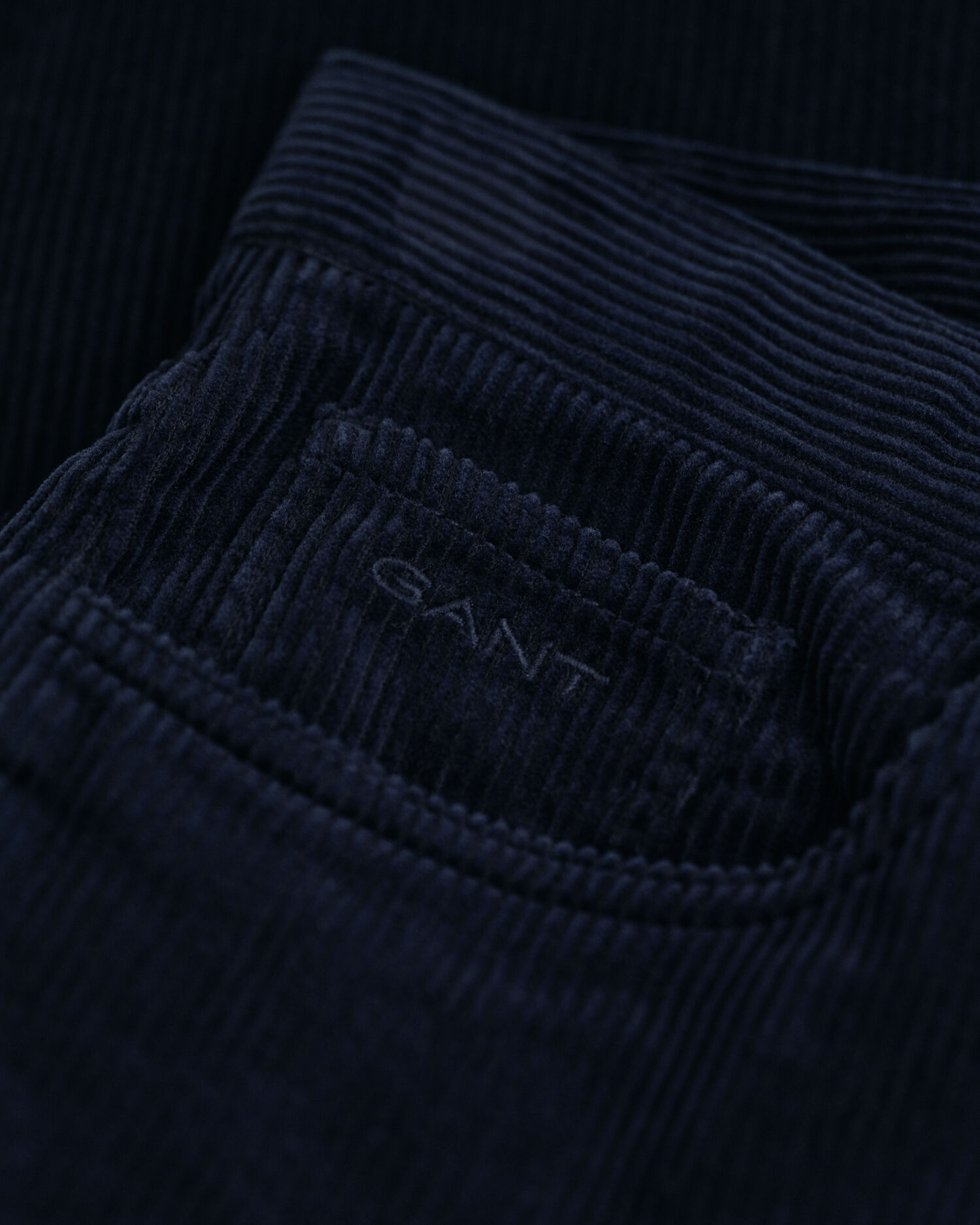 Teen Boys ‑malliston viisitaskumalliset vakosamettihousut