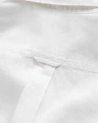 Teens-malliston lyhythihainen puuvilla-pellavapaita