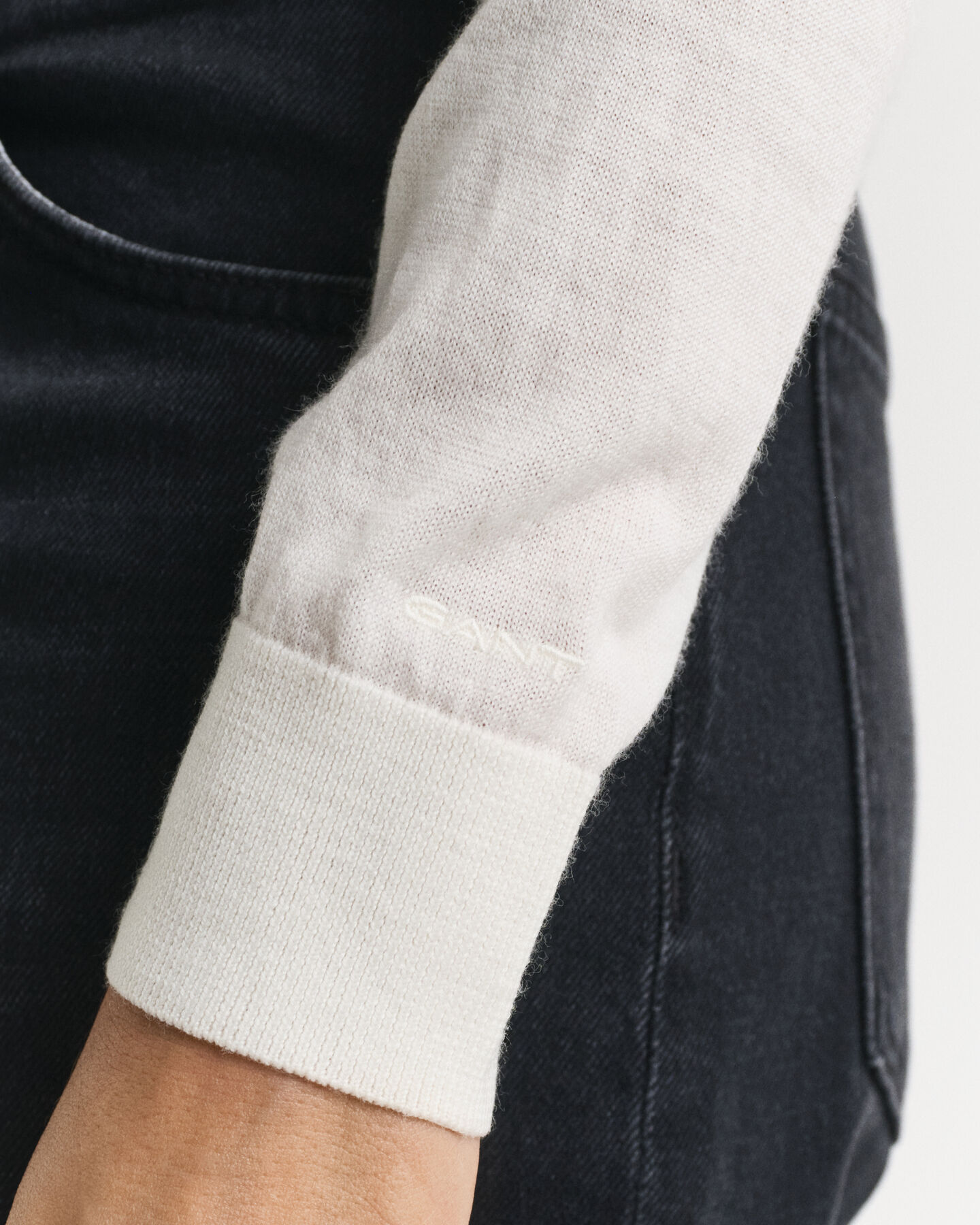 Ohut merinovillaneule, v-pääntie