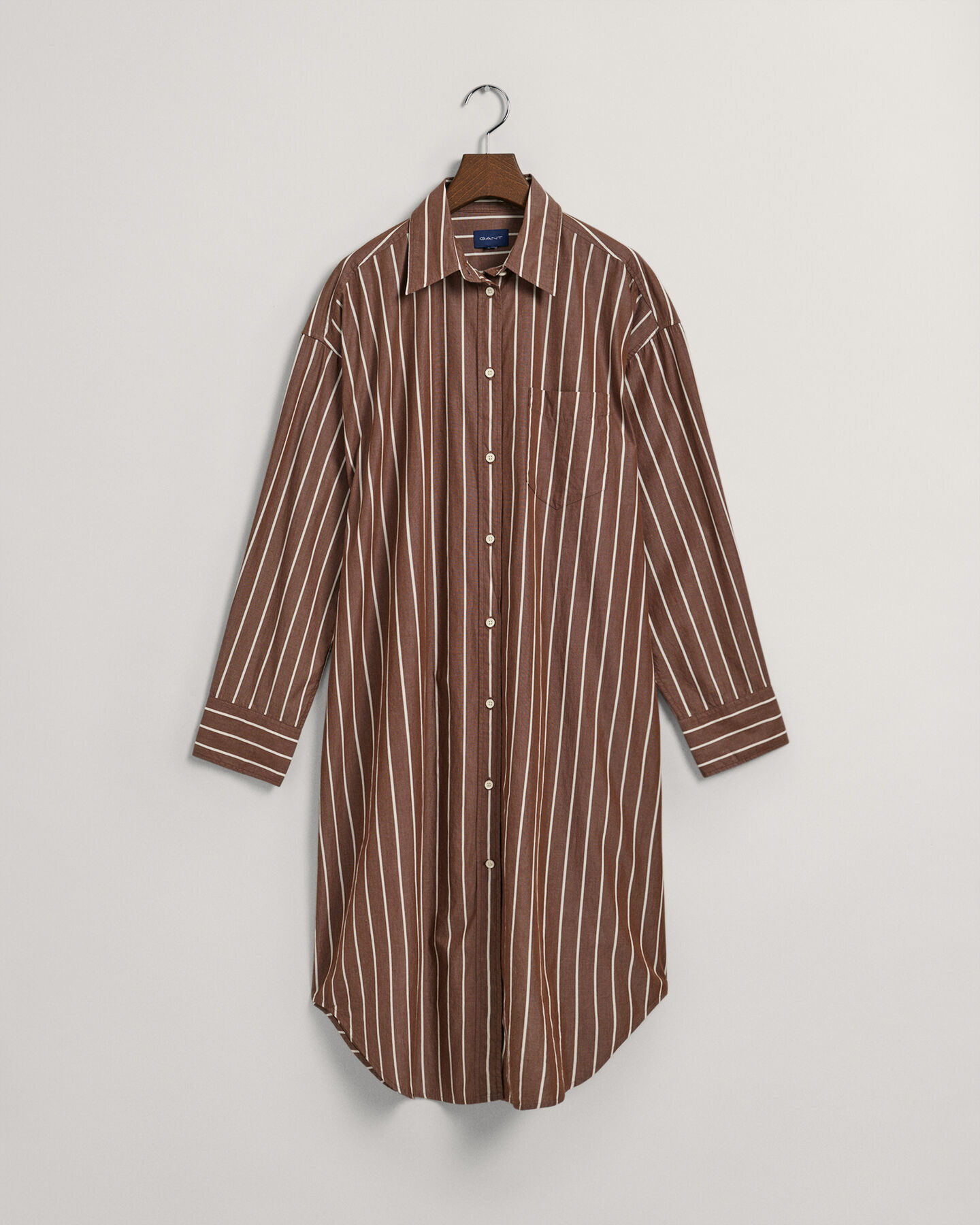 Oversized fit -mitoitettu raidallinen paitamekko