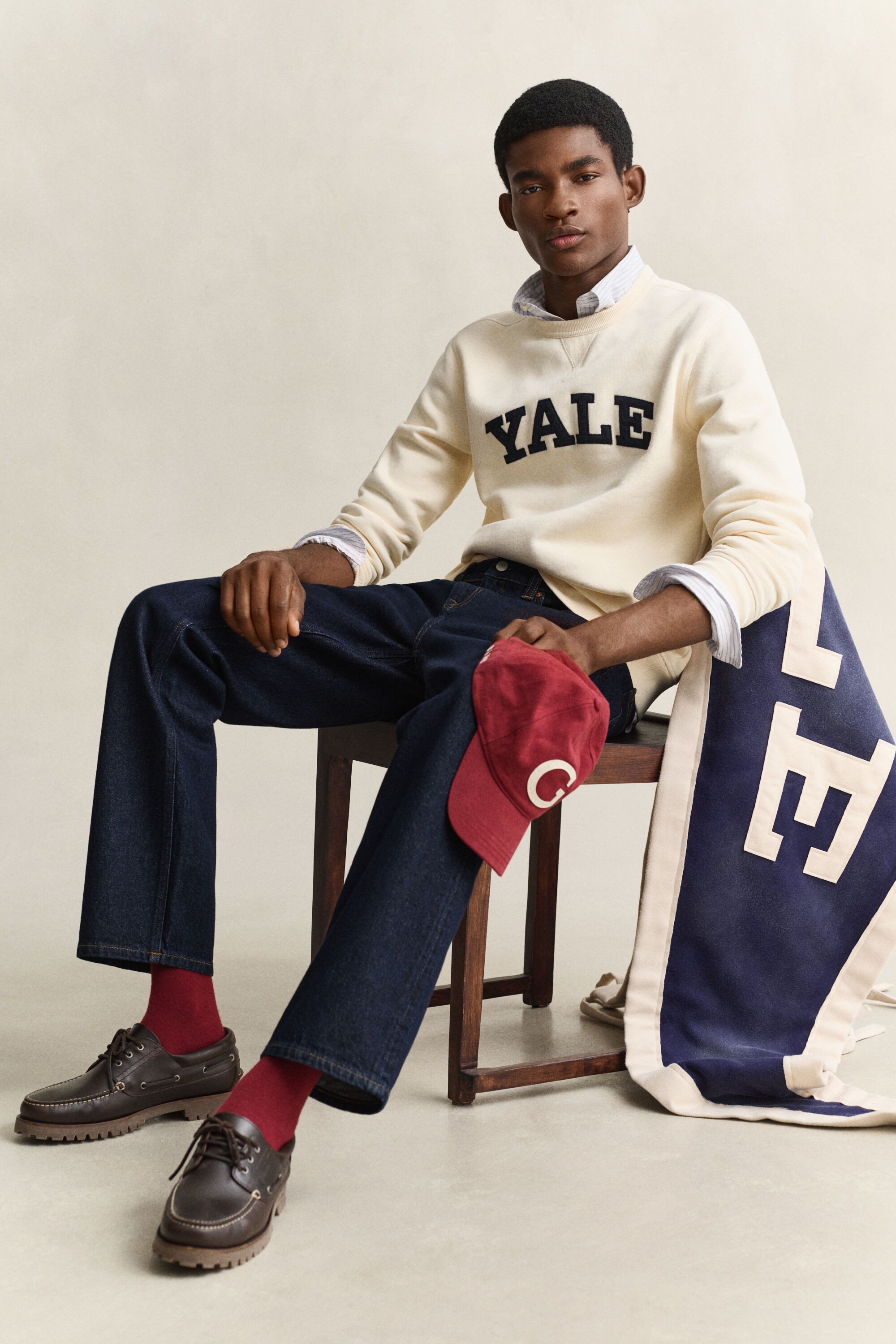 Gant x Yale-collegepaita, pyöreä pääntie