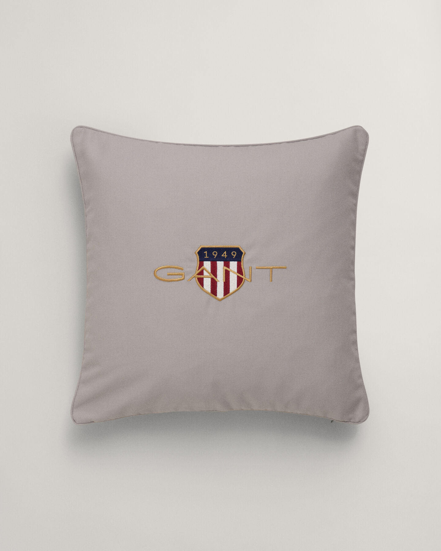 Archive Shield ‑tyynynpäällinen