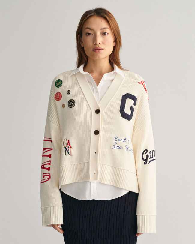 Lyhyt GANT Varsity ‑neuletakki