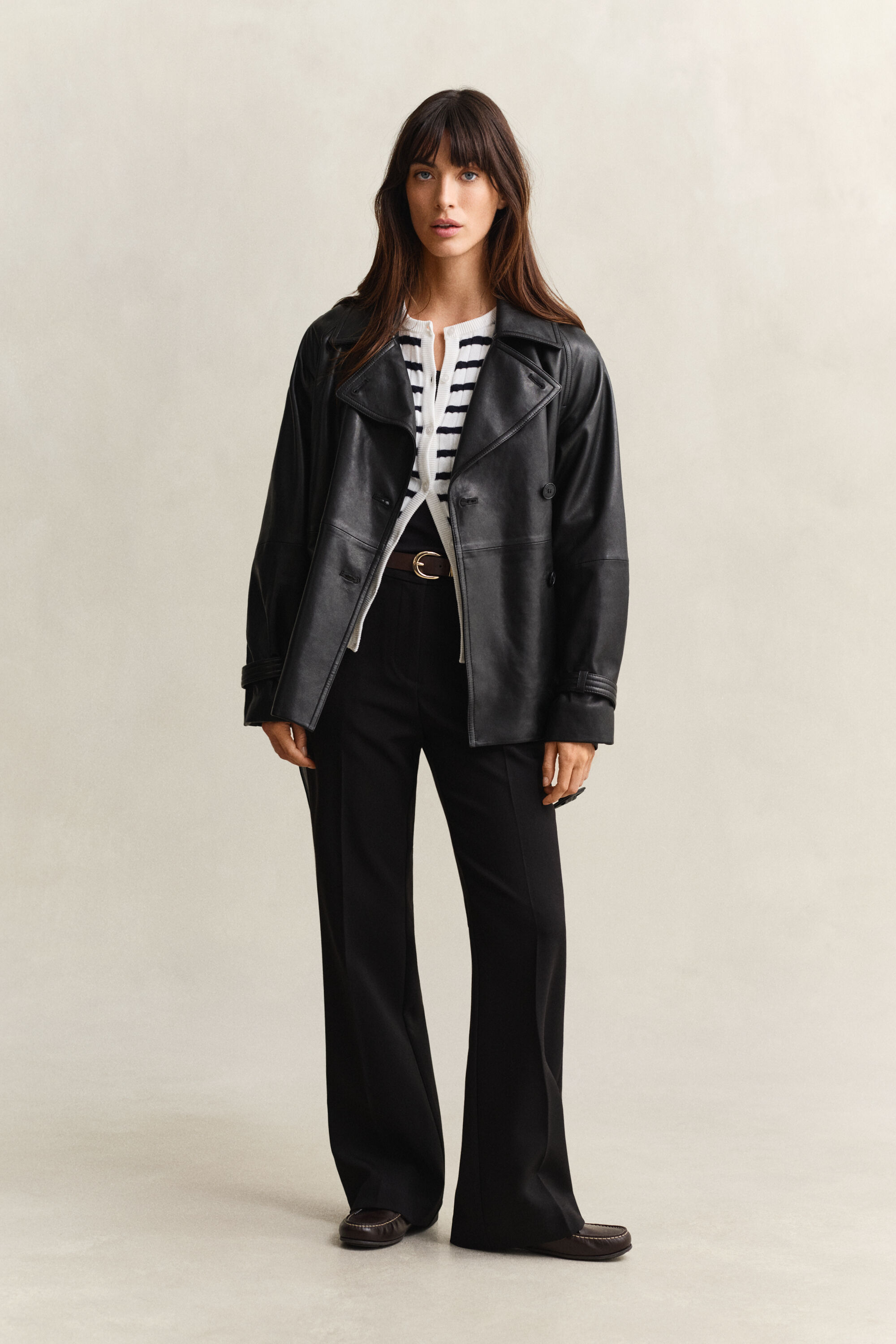 Raidallinen palmikkoneuletakki