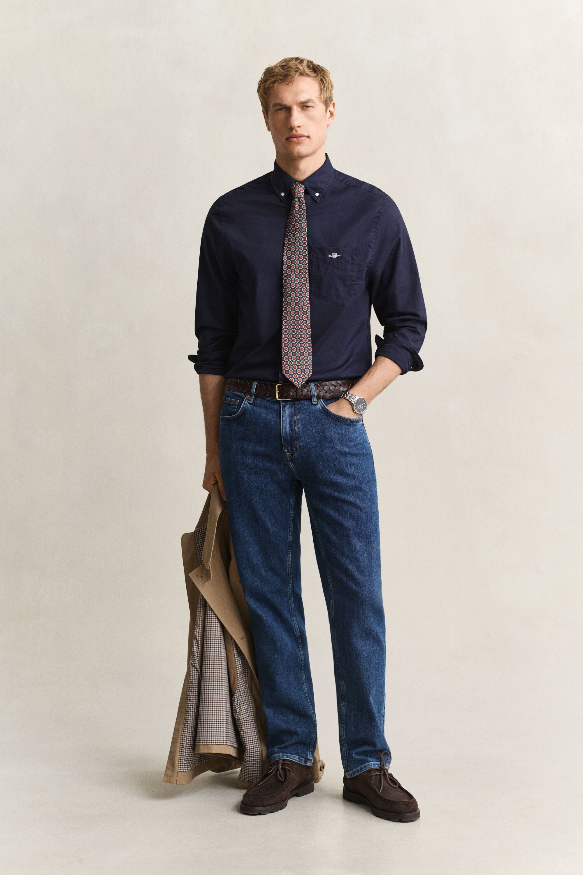 Regular fit ‑mitoitetut Clean Wash ‑farkut