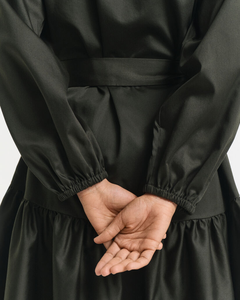 Pitkähihainen puuvillasatiinimekko