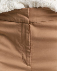 Slim fit ‑mitoitetut housut