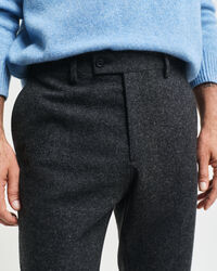 Slim&nbsp;fit ‑mitoitetut Donegal-puvunhousut