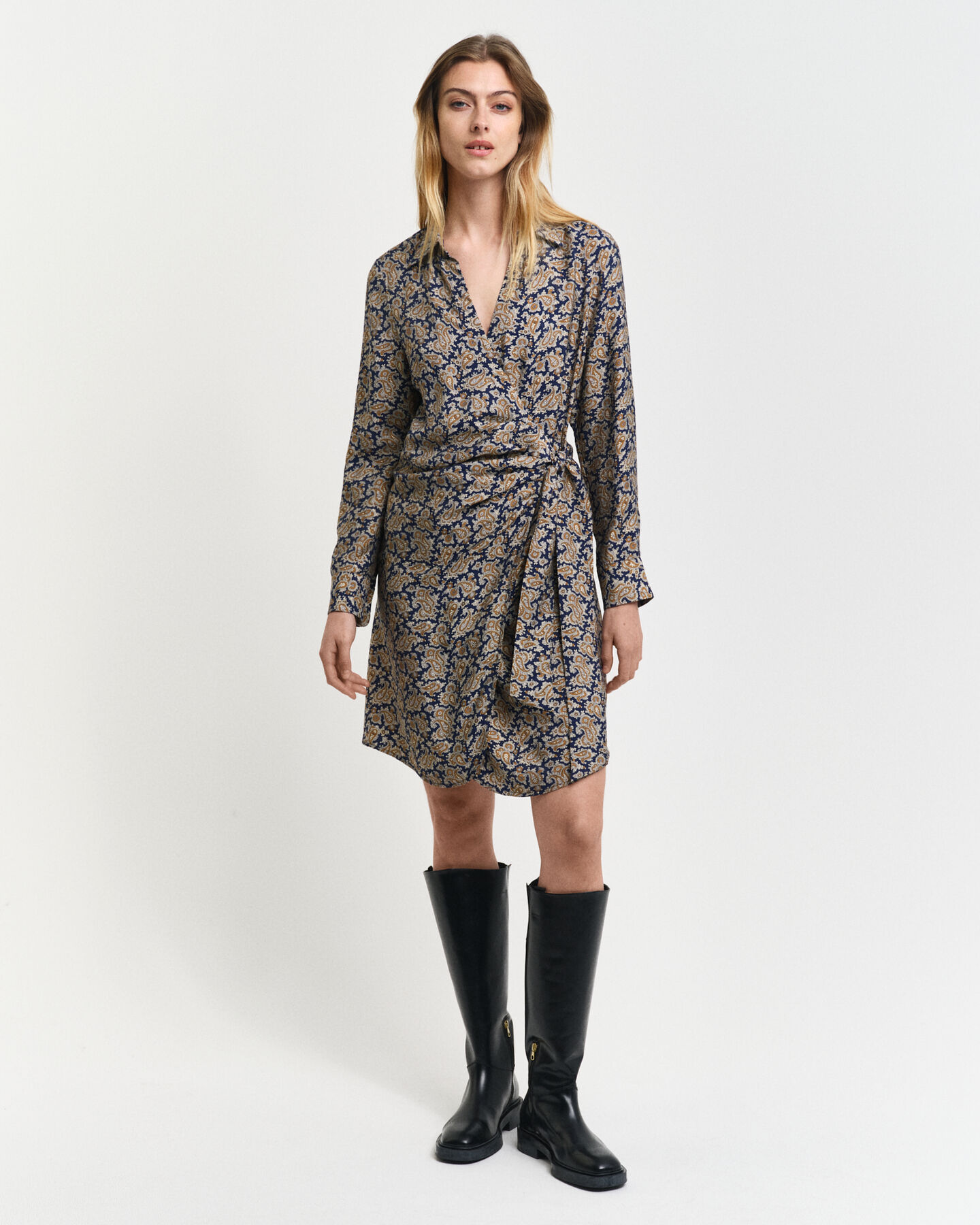 Kietaisumallinen Paisley-paitamekko