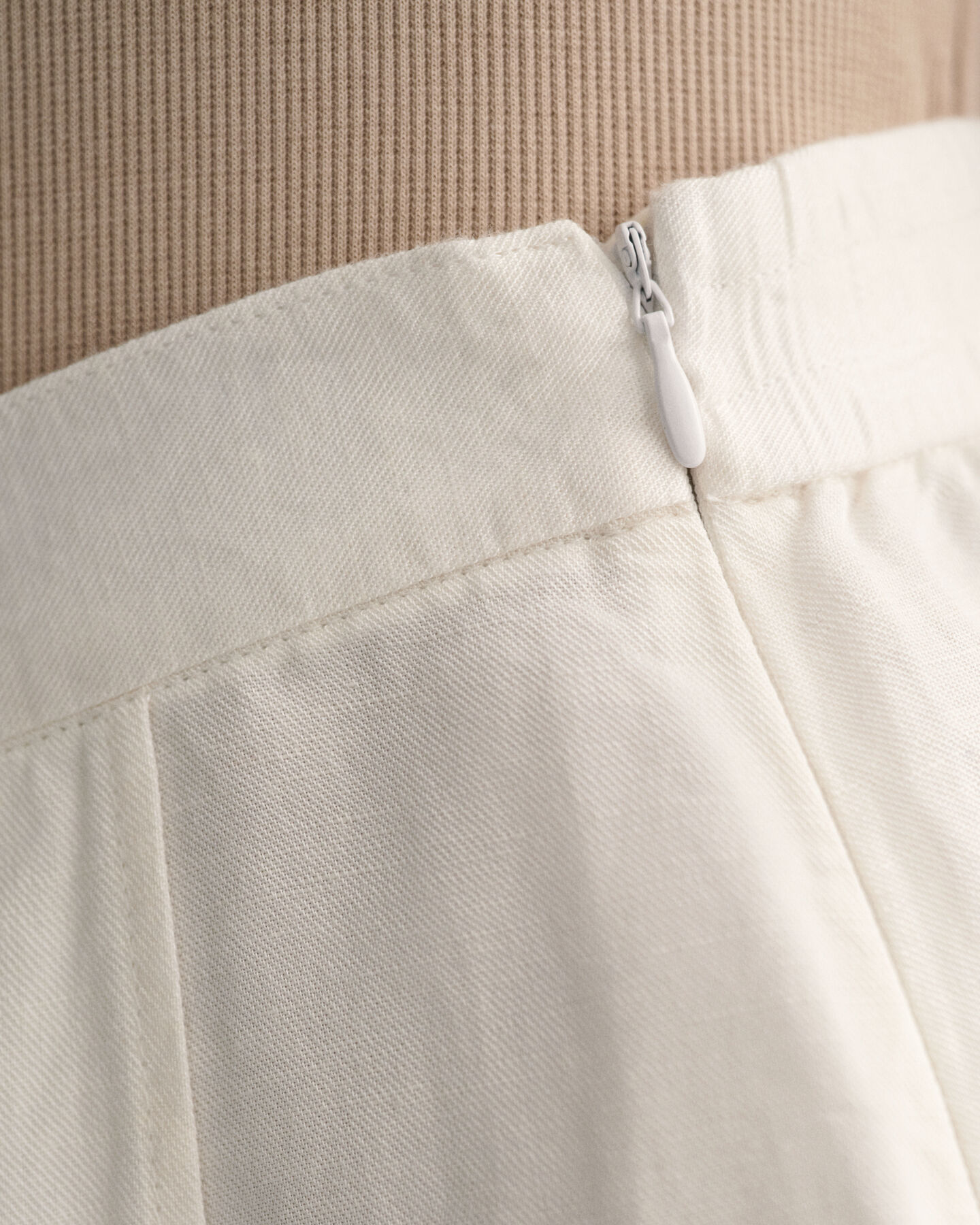 Midi-hame pellava-viskoosisekoitetta