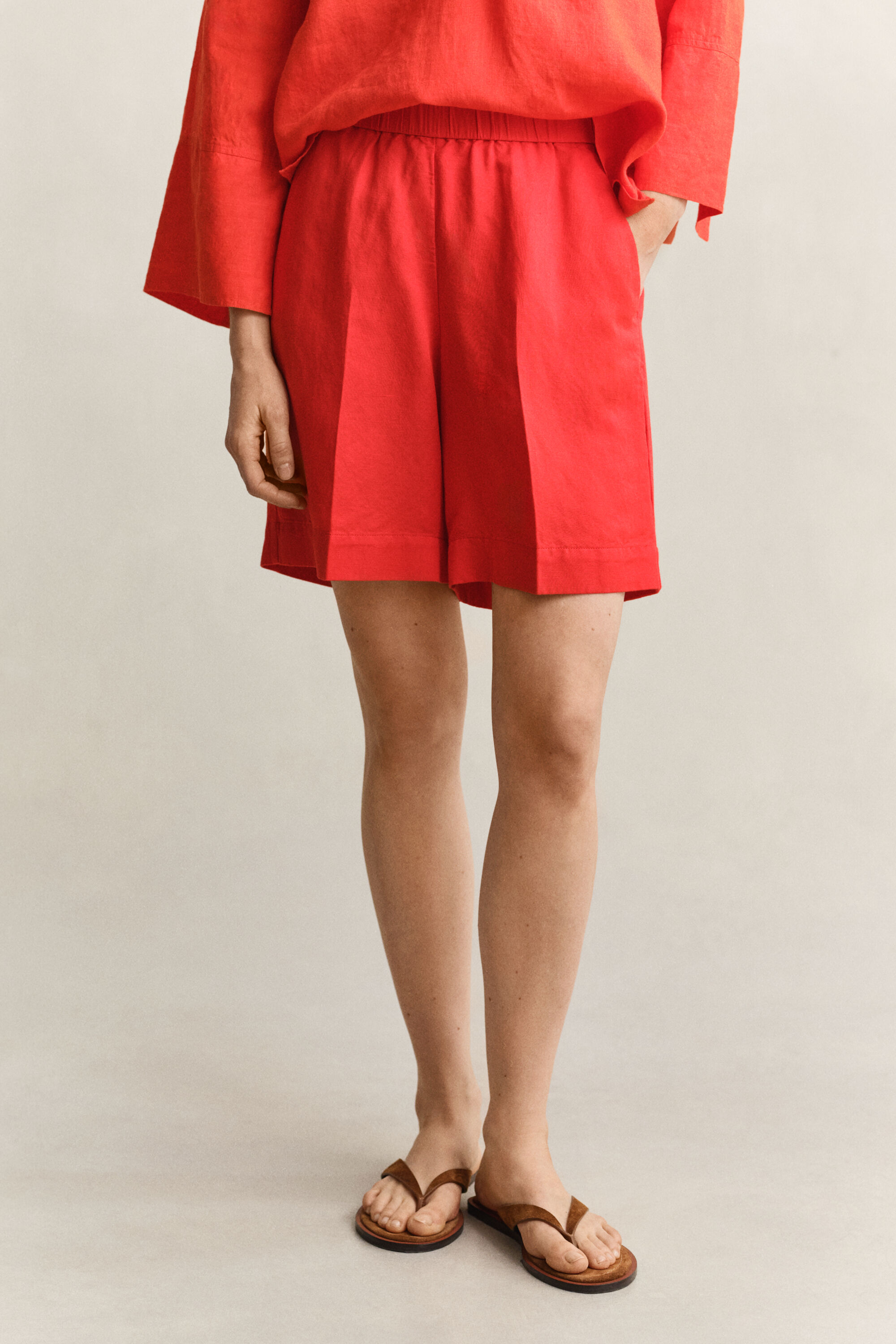 Pellavasekoiteshortsit