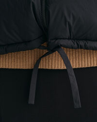 Lyhyt kevytuntuvatakki