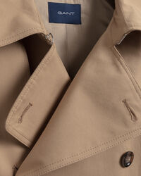 Ylisuuri trenssitakki