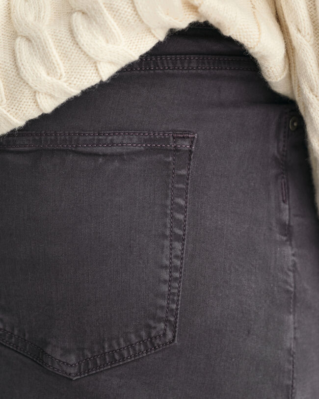 Teen Girls ‑malliston matalavy&ouml;t&auml;r&ouml;inen minihame