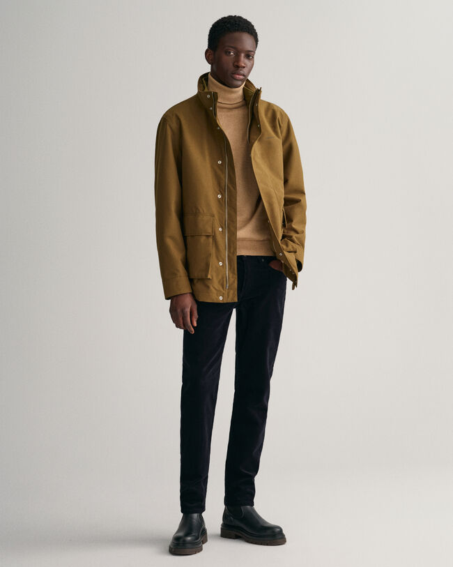 Slim fit ‑mitoitetut vakosamettifarkut