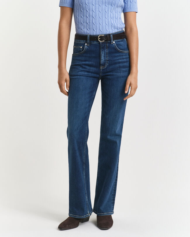 Slim fit ‑mitoitetut alaspäin levenevät farkut