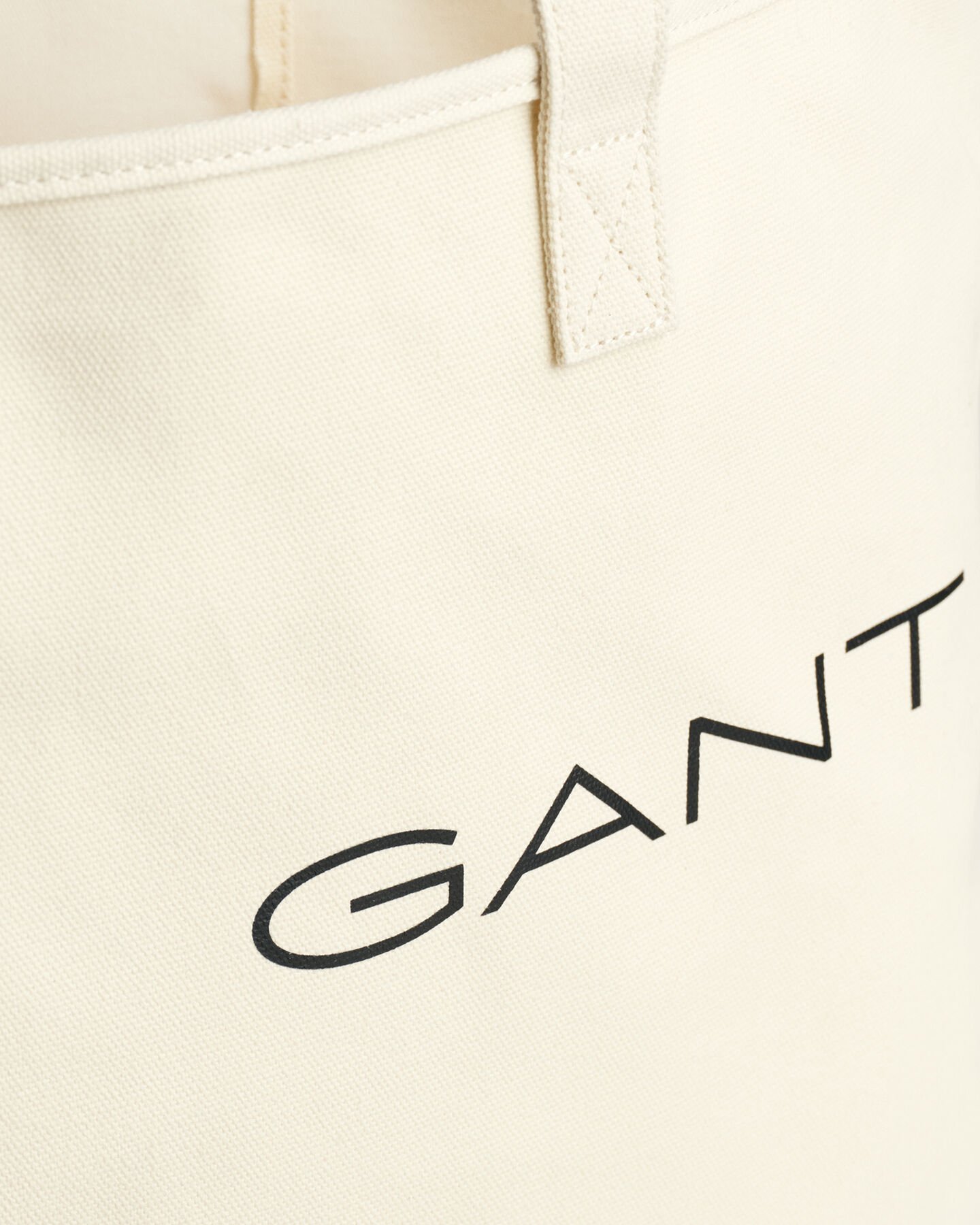 Kanvaskankainen ostoskassi